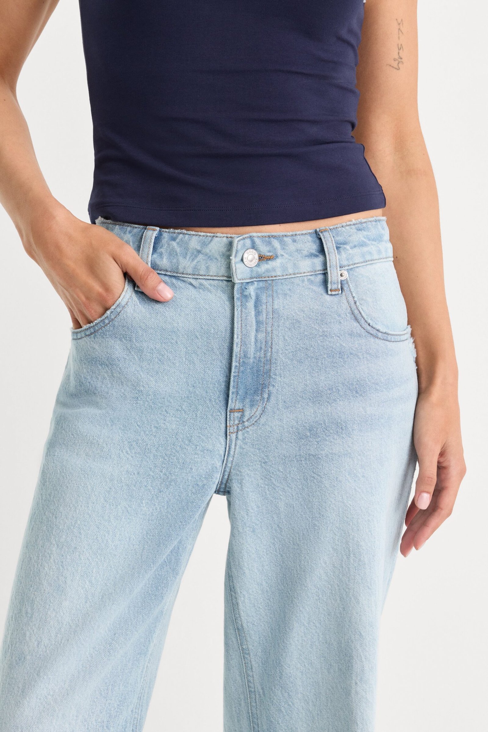 LOW RELAXED STRAIGHT JEANS | INDIGO1220 - Image 4