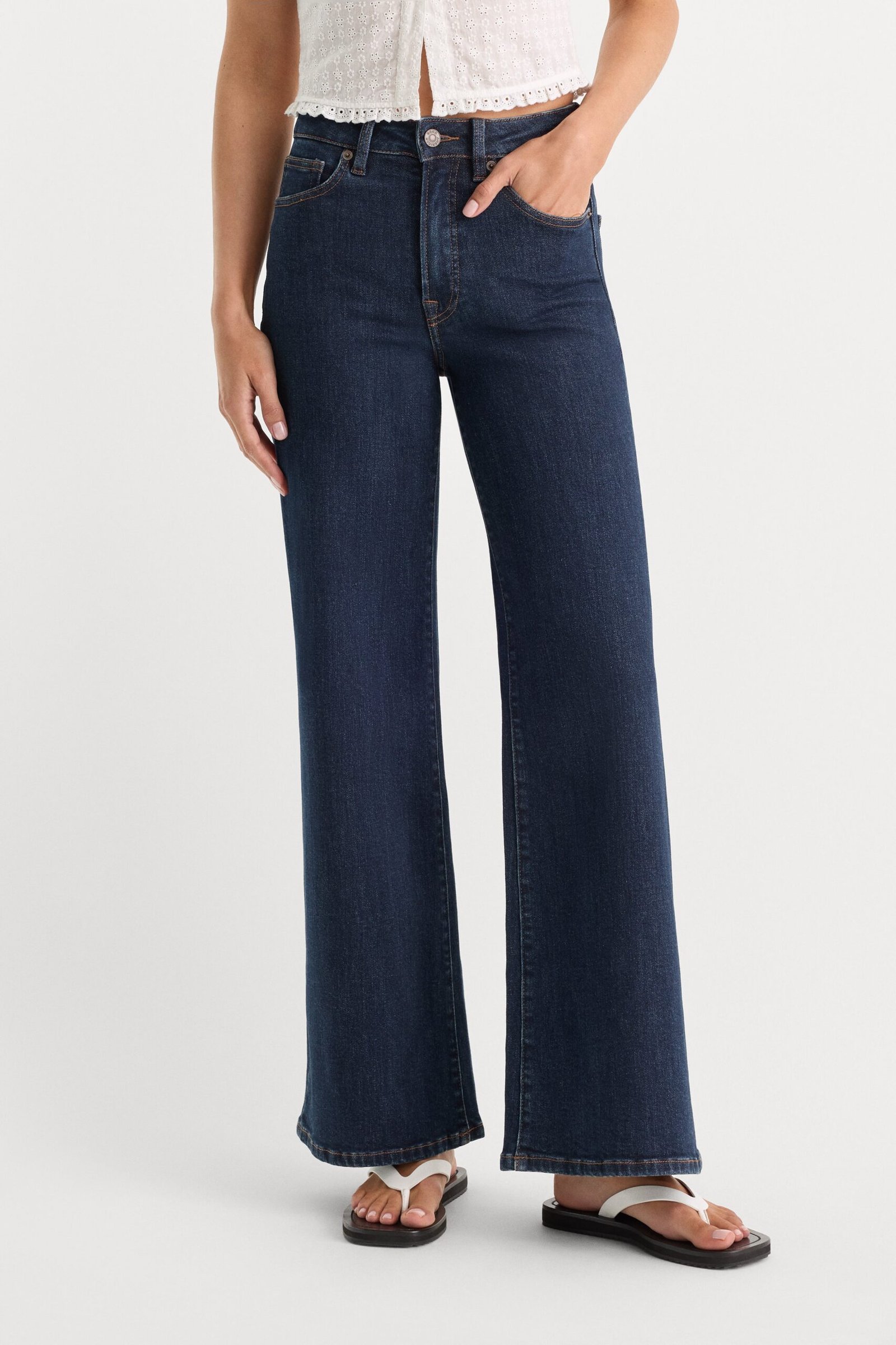 Alternative view of GOOD WAIST PALAZZO ANKLE JEANS | INDIGO1231