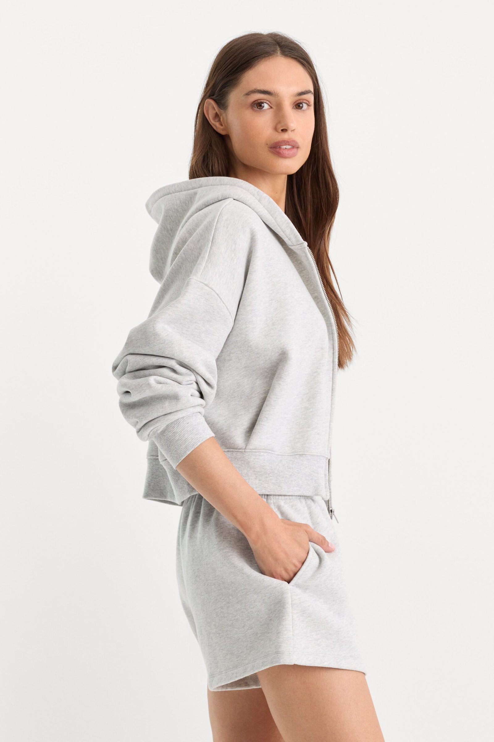 THE ZIP UP SWEATSHIRT | HEATHER GREY - Image 4