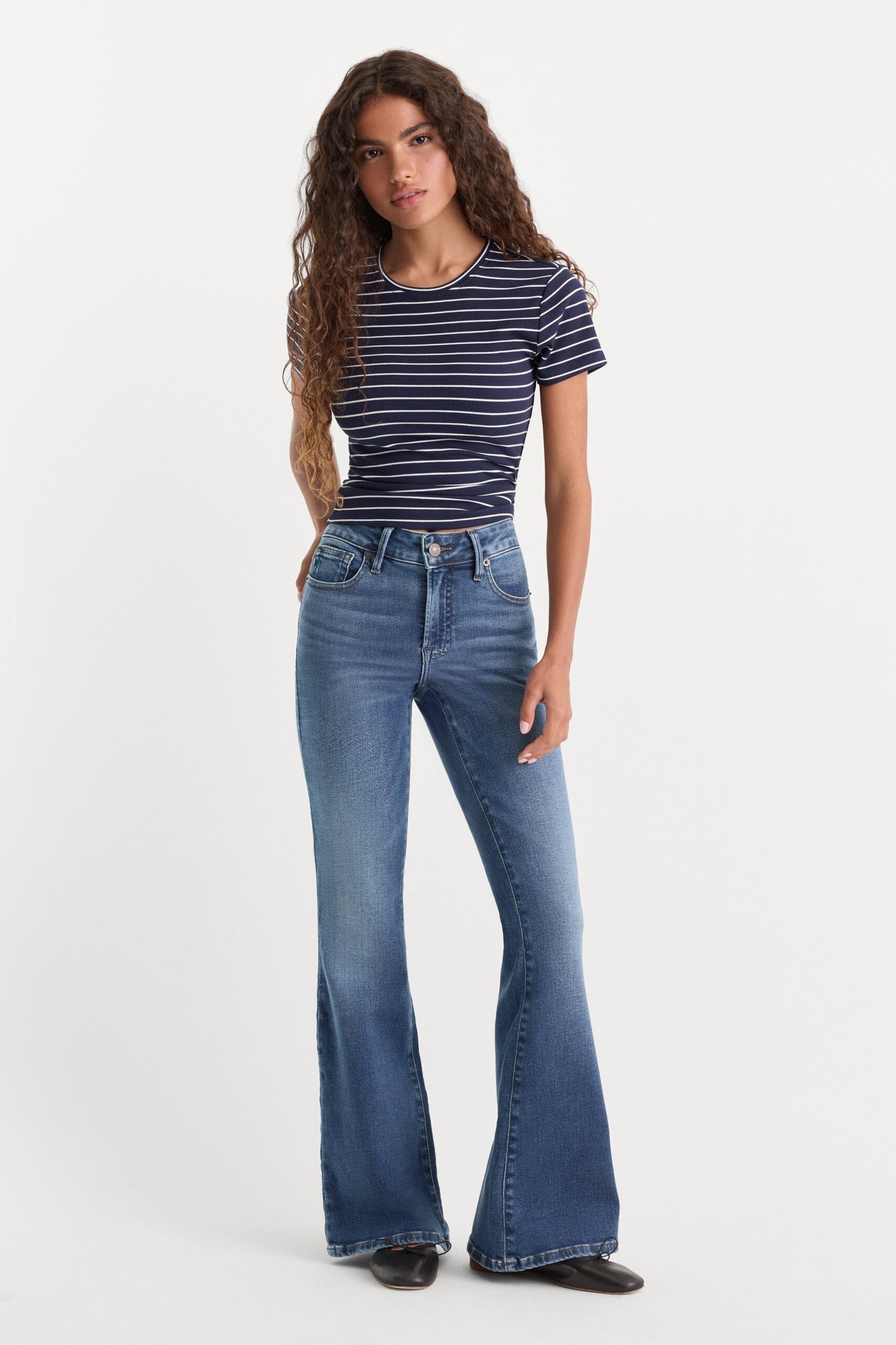 SOFT TECH GOOD PETITE FLARE JEANS | INDIGO1233