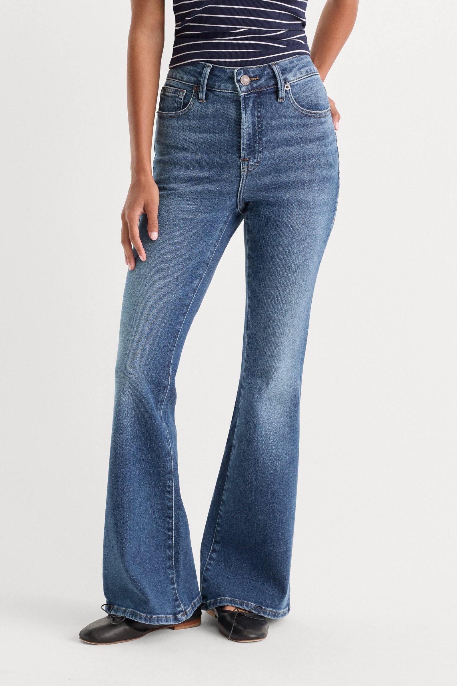 Alternative view of SOFT TECH GOOD PETITE FLARE JEANS | INDIGO1233
