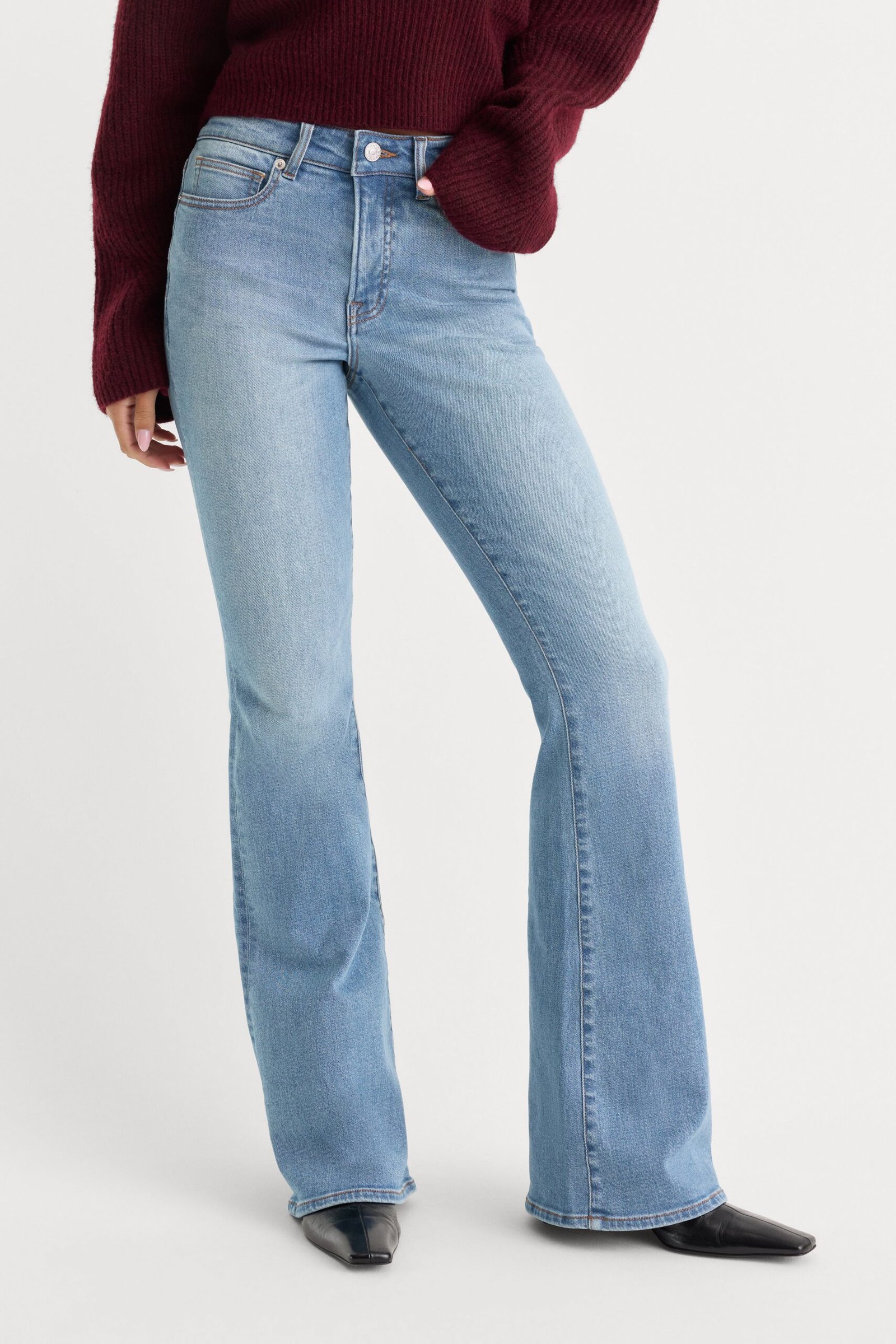 Alternative view of GOOD LEGS FLARE JEANS | INDIGO1290