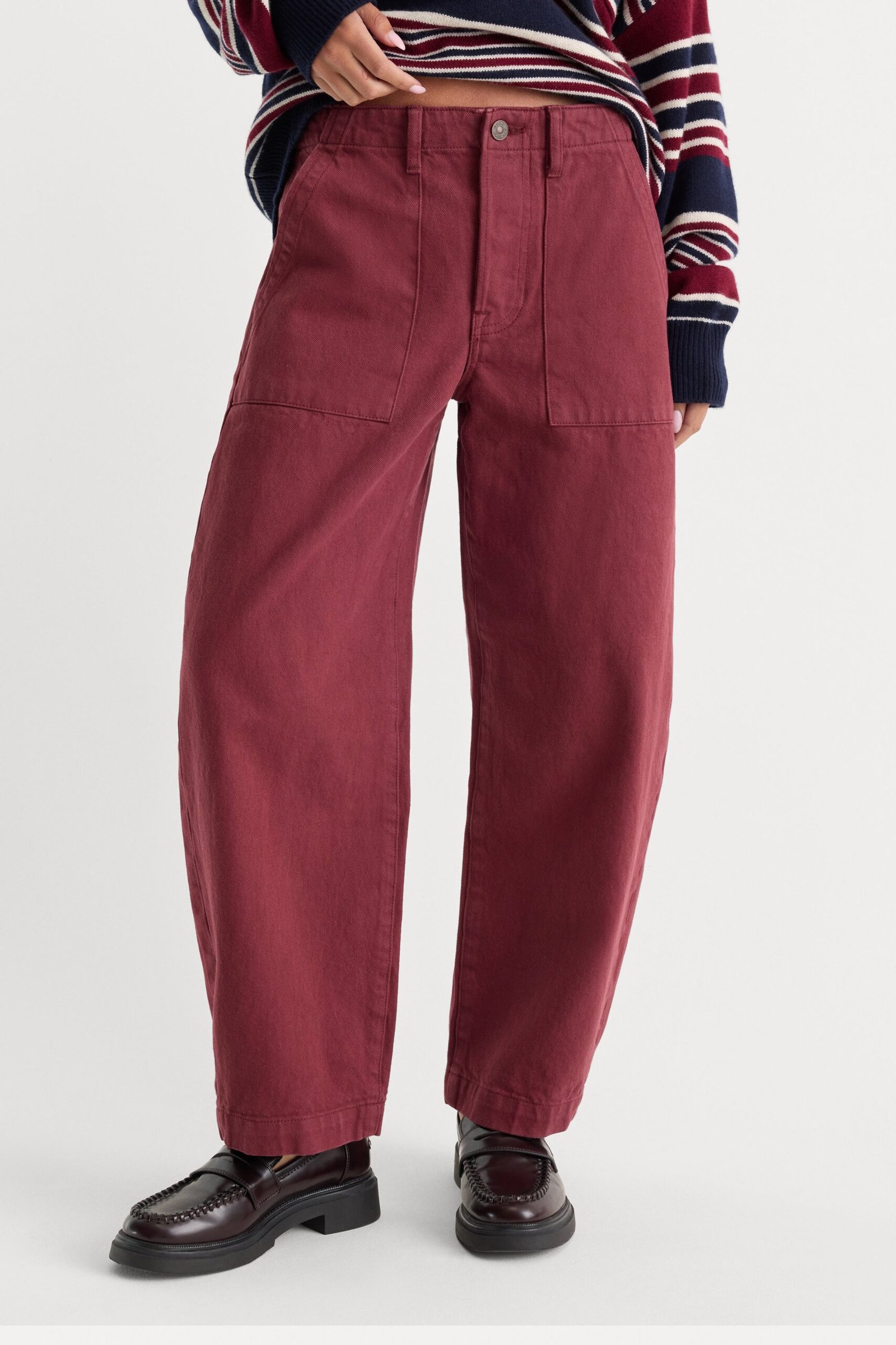 Alternative view of VINTAGE BARREL ANKLE JEANS | BERRY NOIR