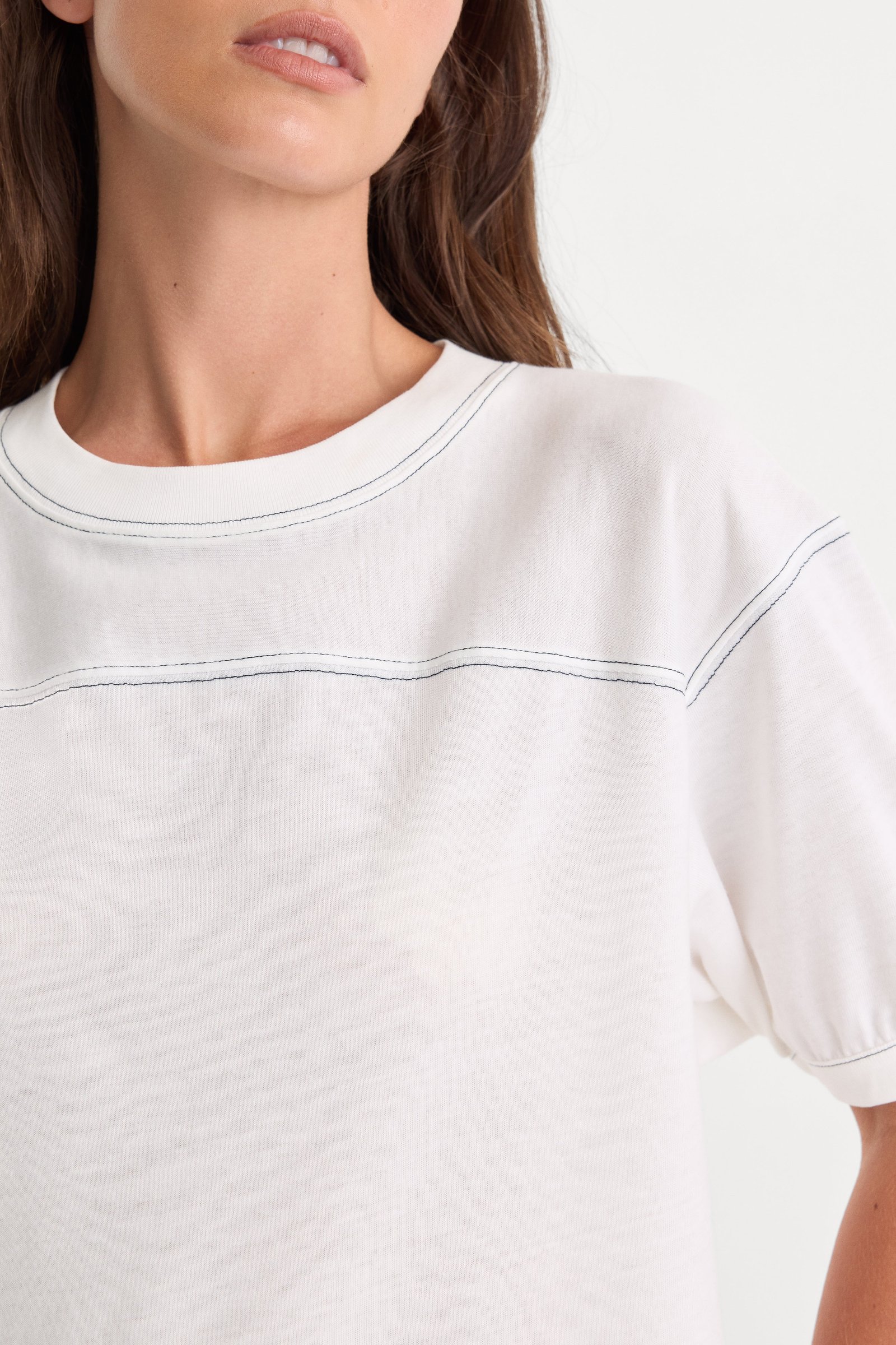 THE GYM TEE | CHALK - Image 3