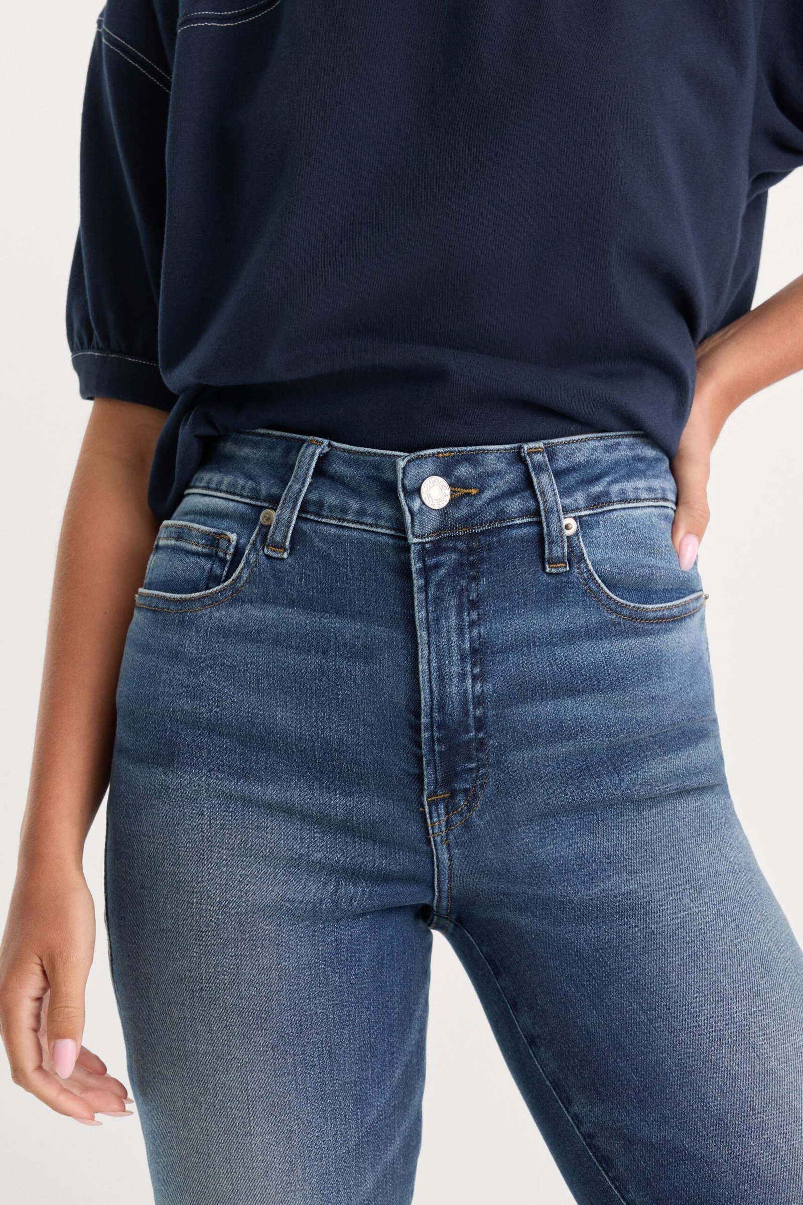 GOOD CLASSIC BOOTCUT JEANS | NEWCREST - Image 4