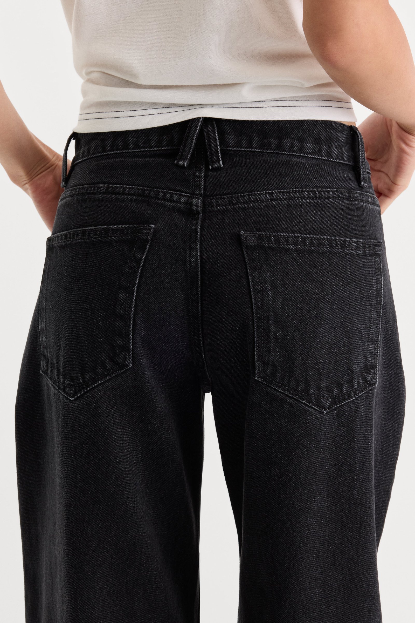 VINTAGE BARREL ANKLE JEANS | FLAT TYRE - Image 6