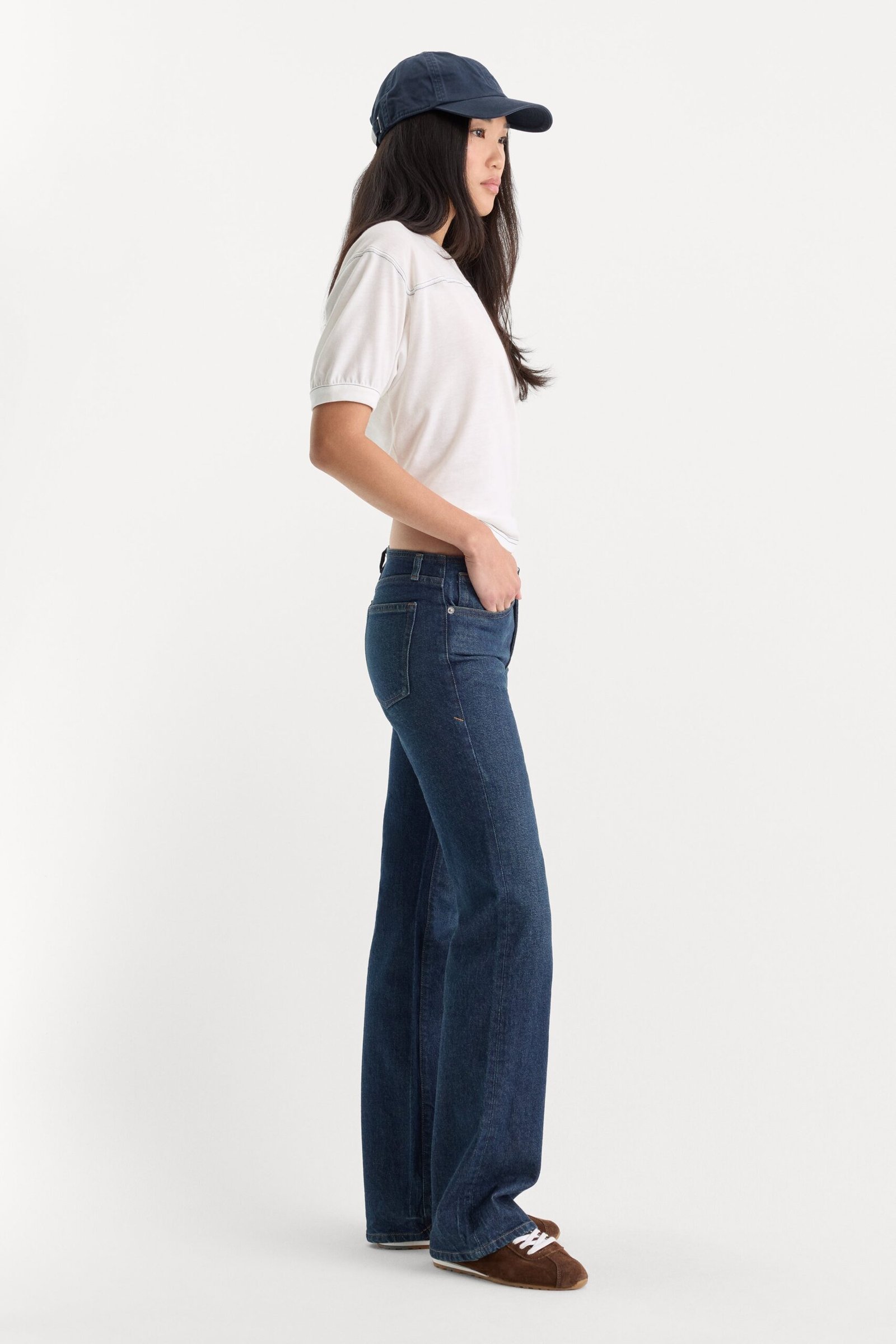 GHOST WAIST LOW RISE BOOTCUT JEANS | QUIRK - Image 3