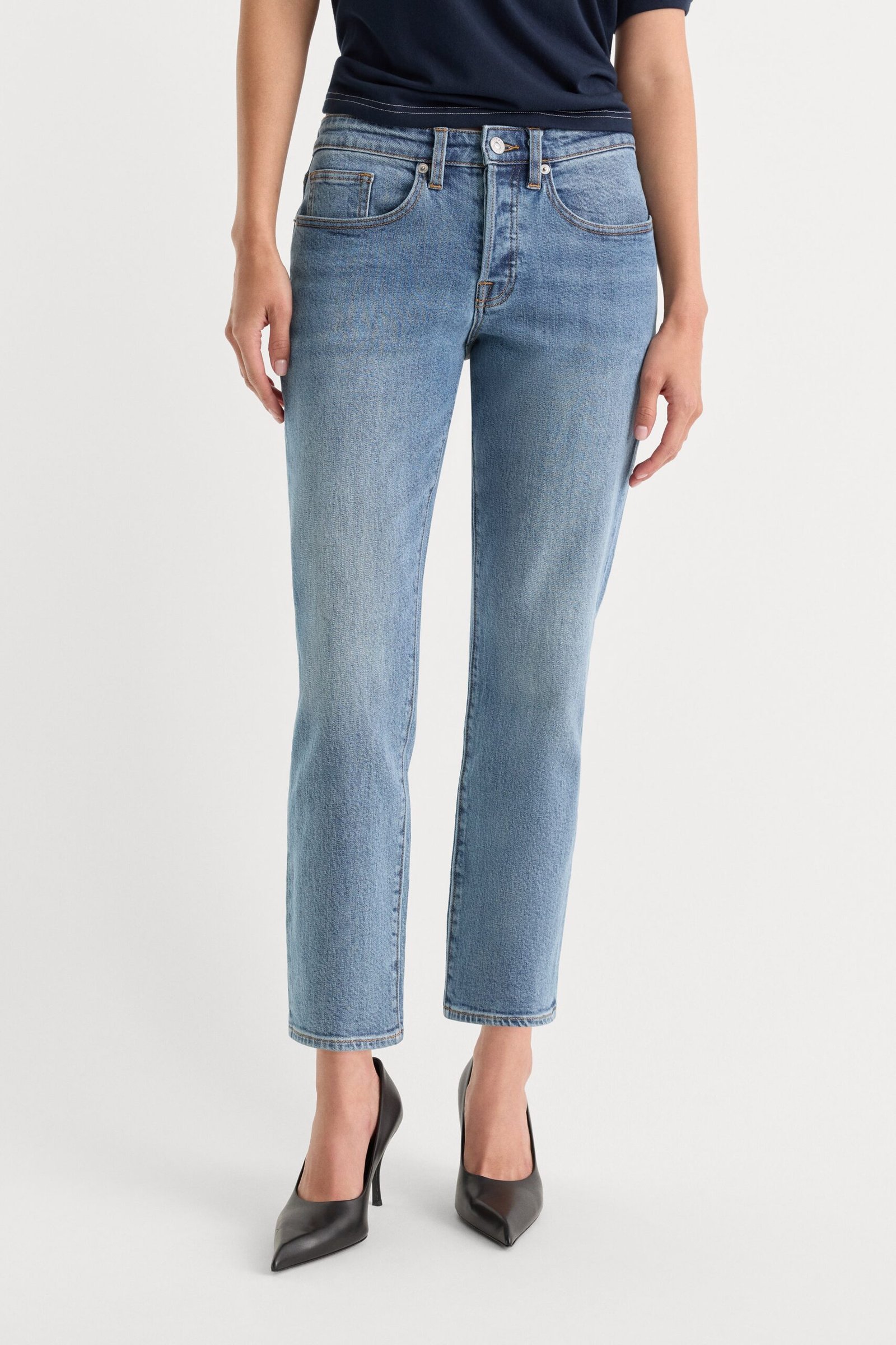 Alternative view of VINTAGE STRAIGHT ANKLE JEANS | SAVOR