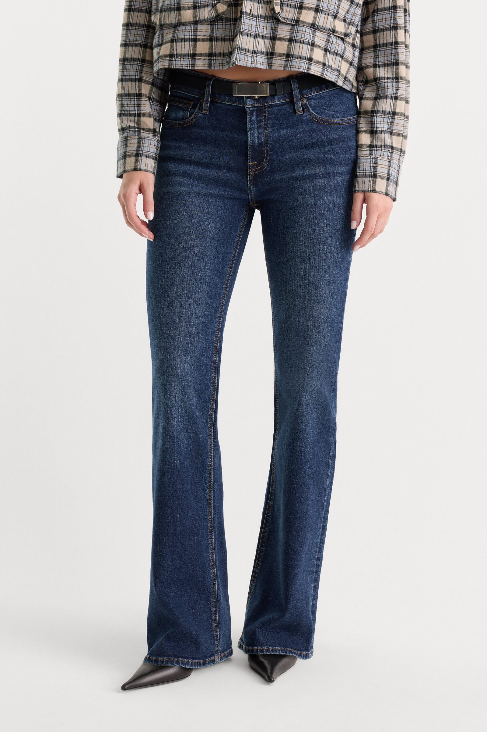 Alternative view of GOOD LOW RISE BOOTCUT JEANS | UMBER