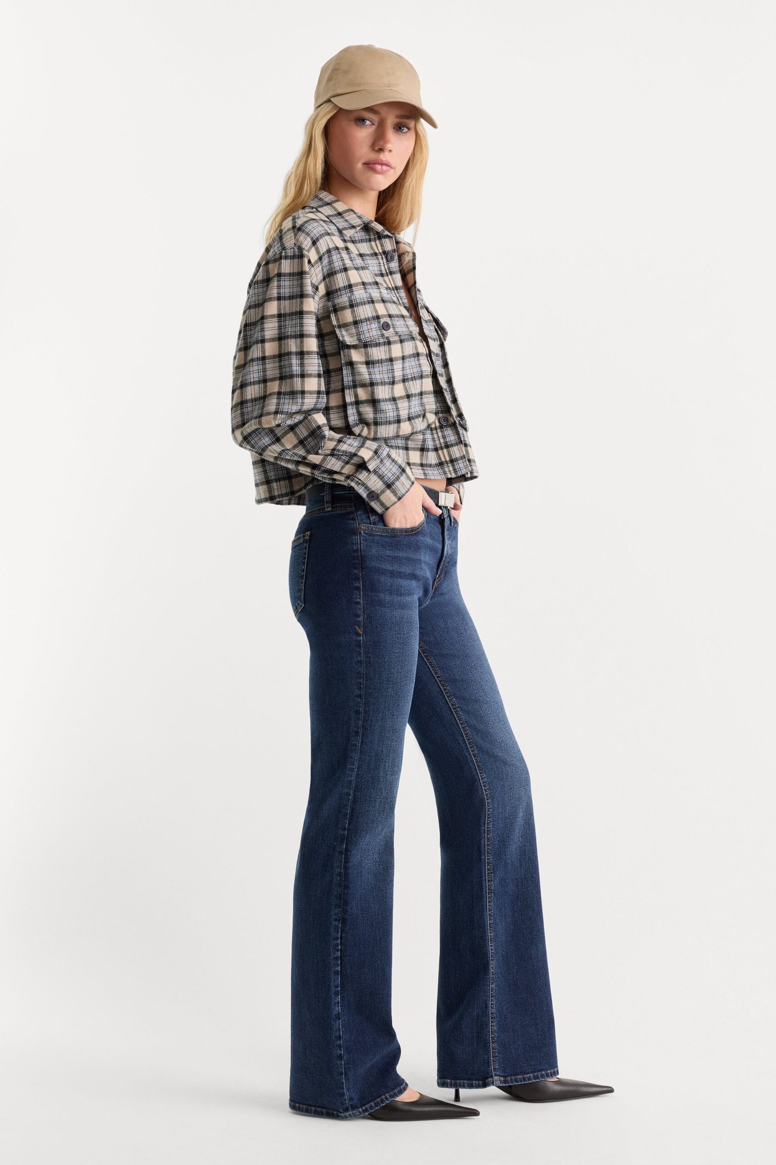GOOD LOW RISE BOOTCUT JEANS | UMBER - Image 3
