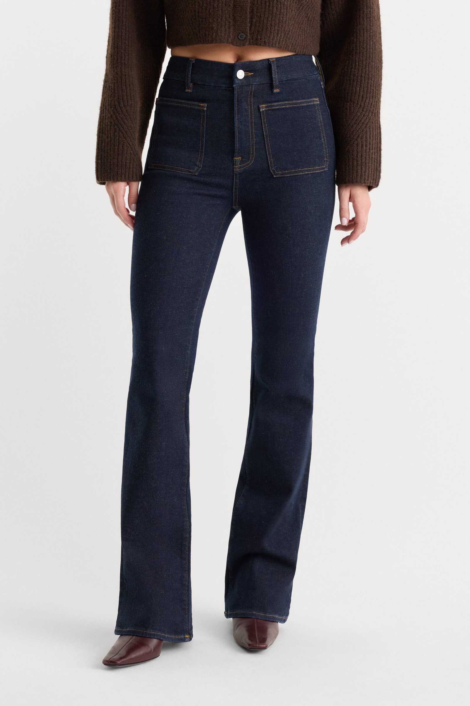 Alternative view of ALWAYS FITS GOOD CLASSIC BOOTCUT JEANS | DENETHICBLUE04