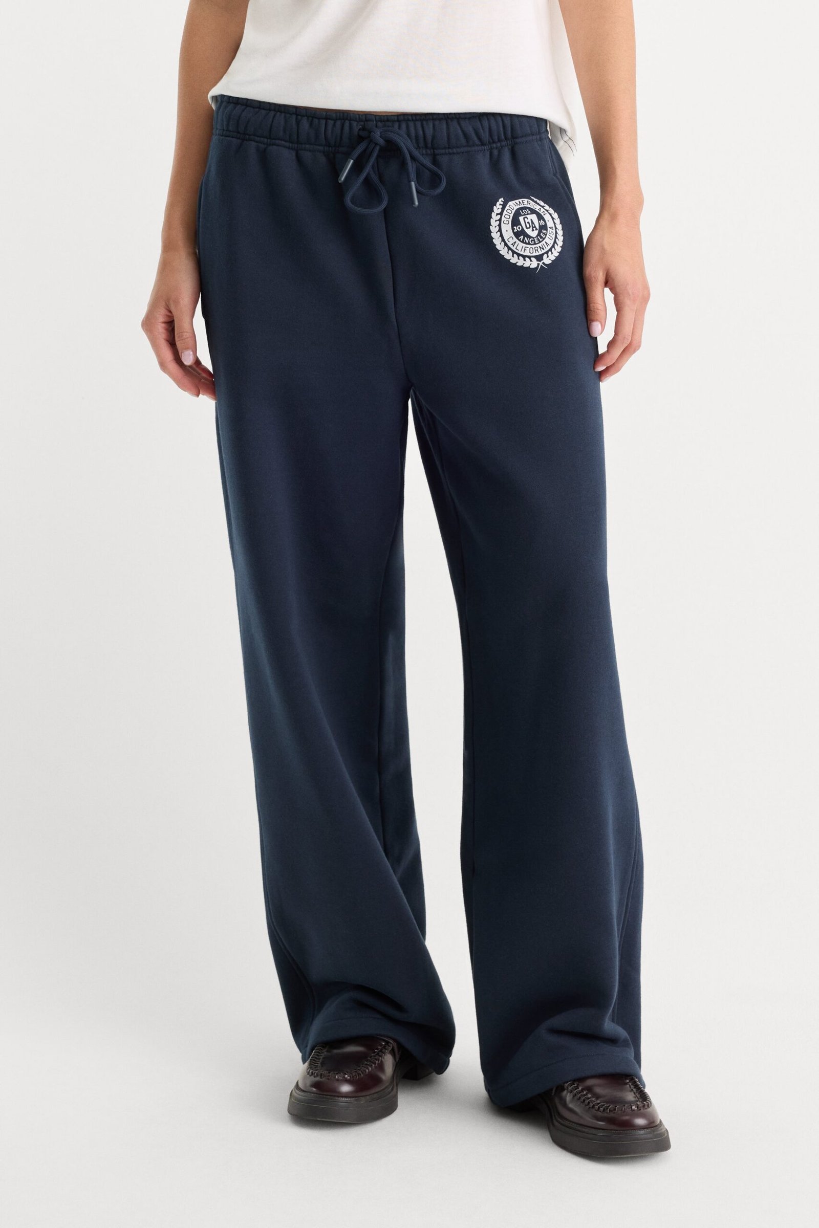 Alternative view of THE BRUSHED FLEECE SWEATPANT | NEW NAVY
