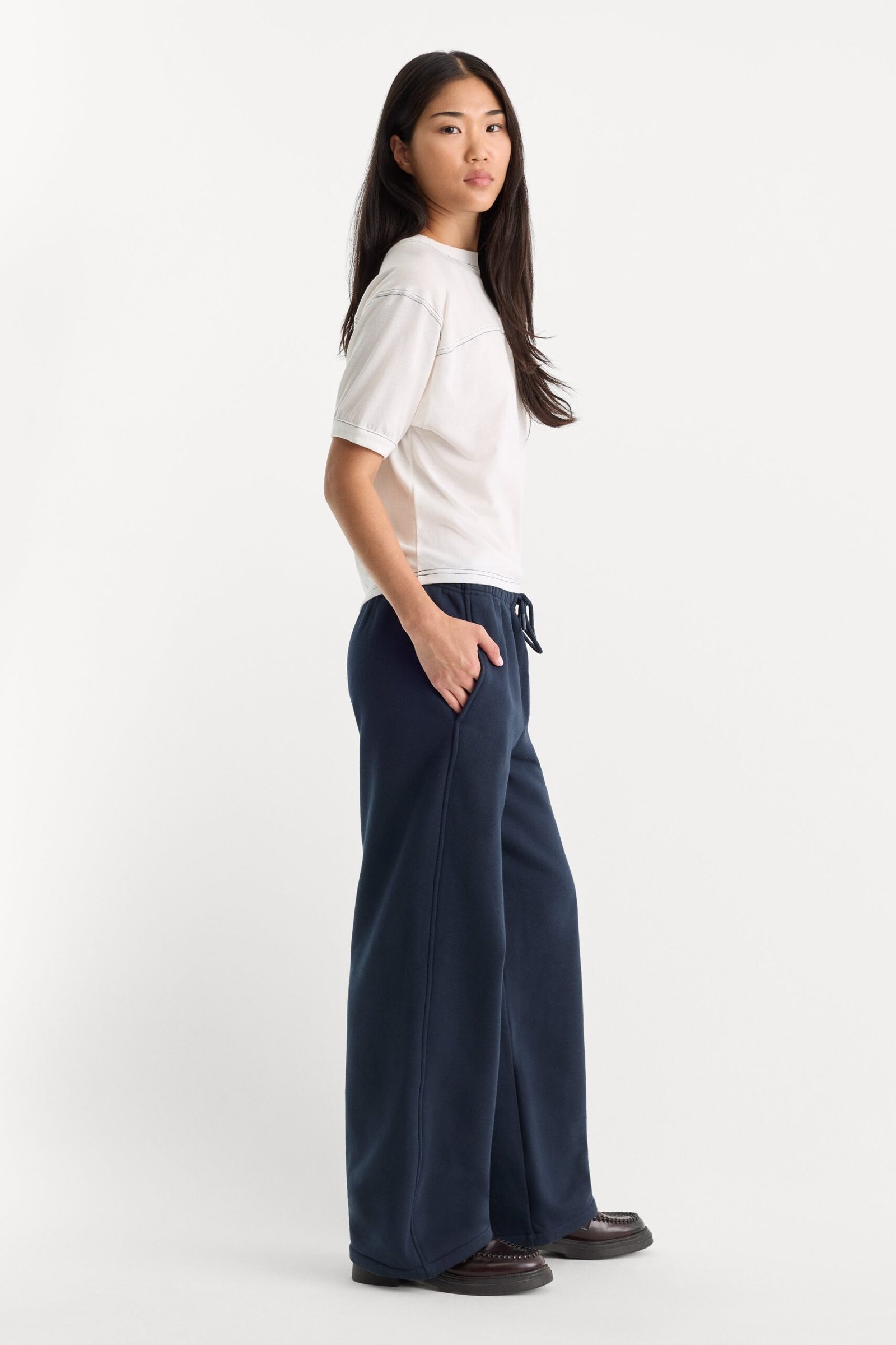 THE BRUSHED FLEECE SWEATPANT | NEW NAVY - Image 3