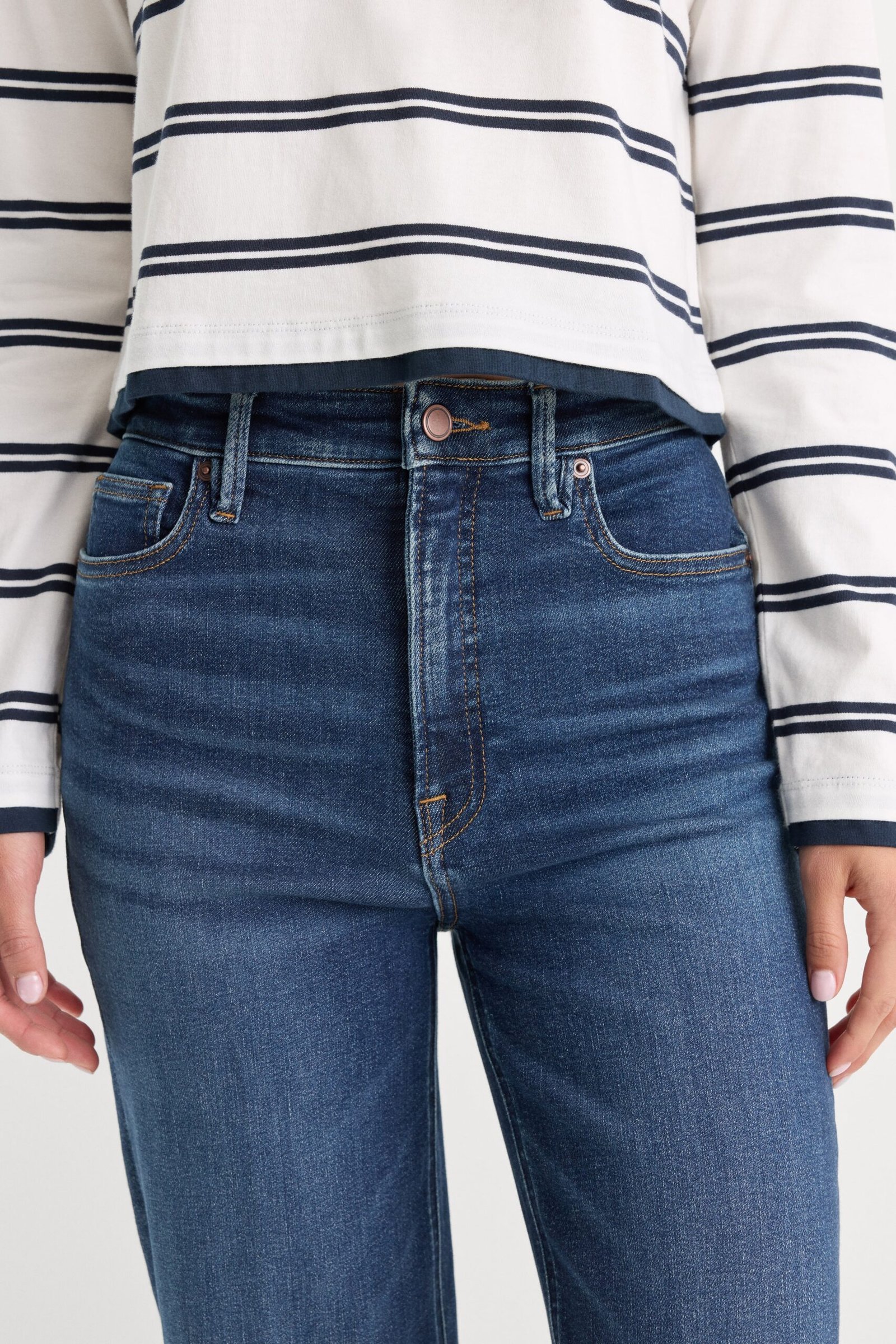 GOOD TRUE STRAIGHT JEANS | INDIGO1230 - Image 4